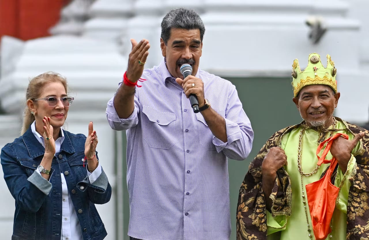 Juro!”: Maduro asume cuestionado tercer mandato en Venezuela | The ...